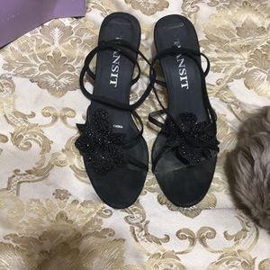 Closet clean out!! Black sandals heels